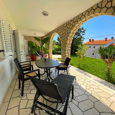 Apartments Sams Novi Vinodolski Bagian luar foto