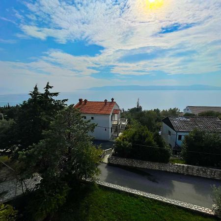 Apartments Sams Novi Vinodolski Bagian luar foto