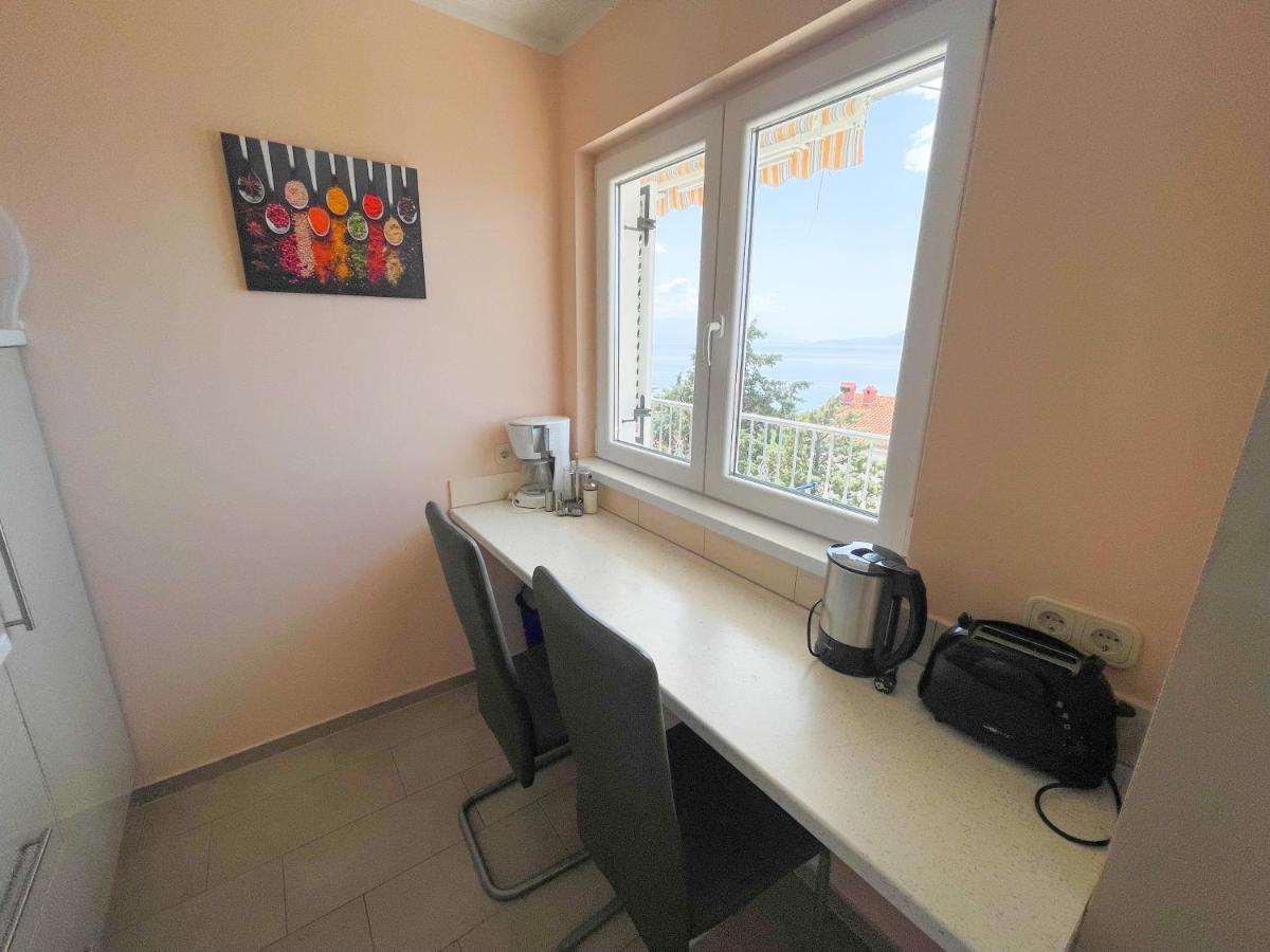 Apartments Sams Novi Vinodolski Bagian luar foto