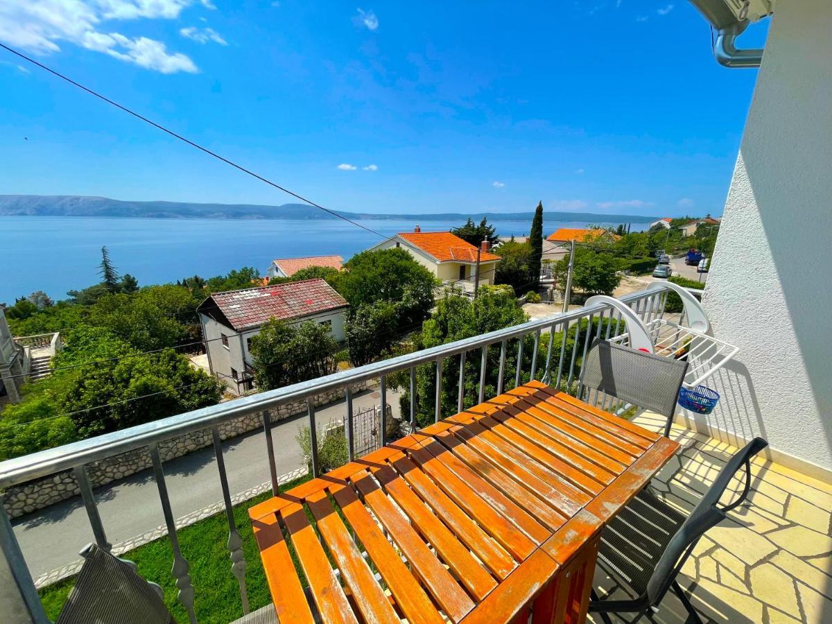 Apartments Sams Novi Vinodolski Bagian luar foto