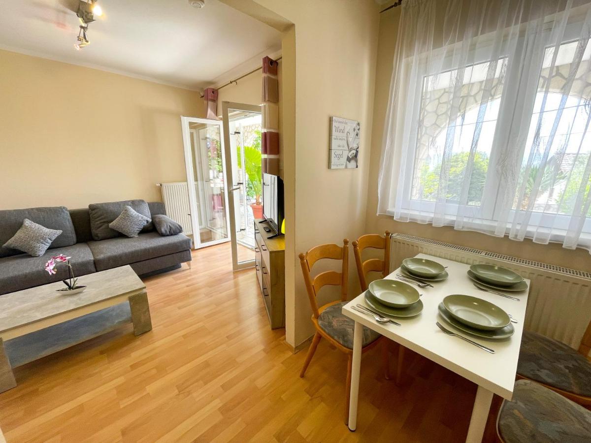 Apartments Sams Novi Vinodolski Bagian luar foto