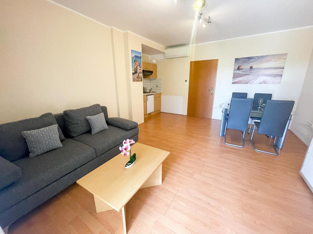 Apartments Sams Novi Vinodolski Bagian luar foto